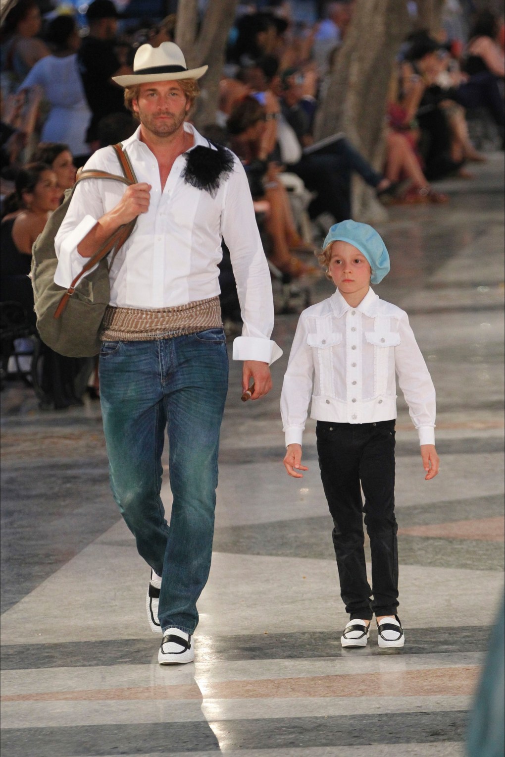 CHANEL_RES17_571_20160504072711