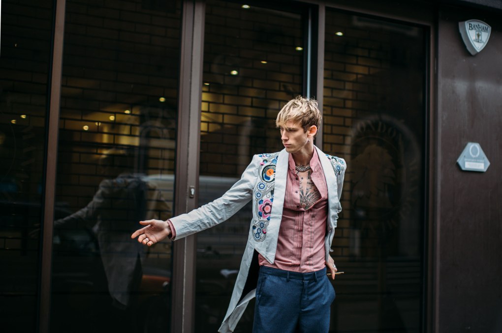 https-gentsome-com20170107onthestreet-london-fashion-week-january-20171